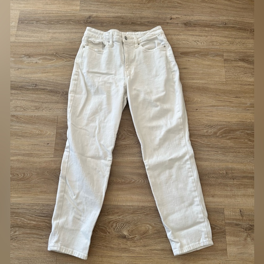 Old Navy High-Rise OG Straight White Jeans